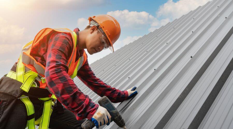 Professional Emergency Roof Repairs services in Lubec, ME